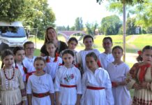 Folklorna skupina u suradnji s lokalnom zajednicom